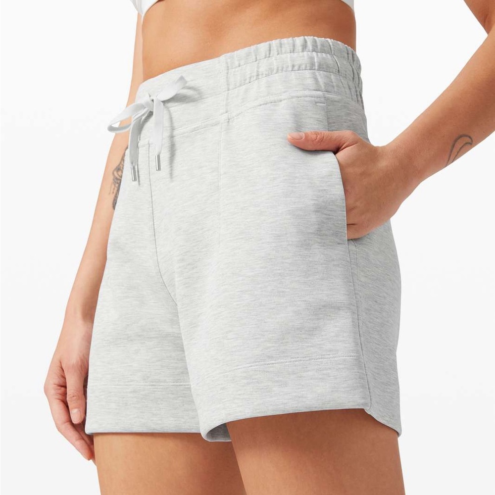 Lululemon Soft Ambitions HR short 4” Modal Fabric Size 6 heathered core Grey